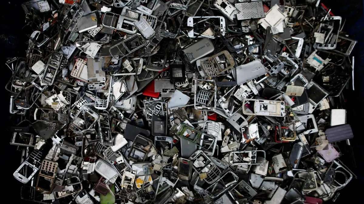 Unos 5.300 millones de teléfonos móviles y smartphones se convertirán en basura a final de año