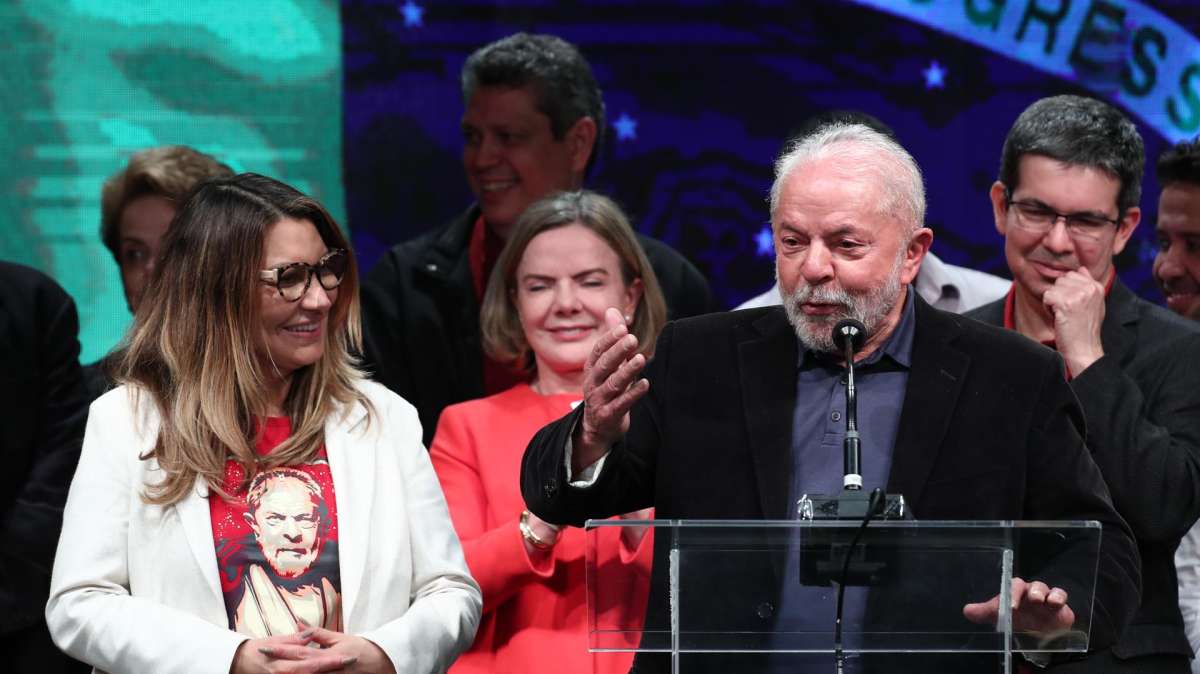 Lula se impone a Bolsonaro por la mínima y ambos se enfrentarán en la segunda vuelta de las elecciones