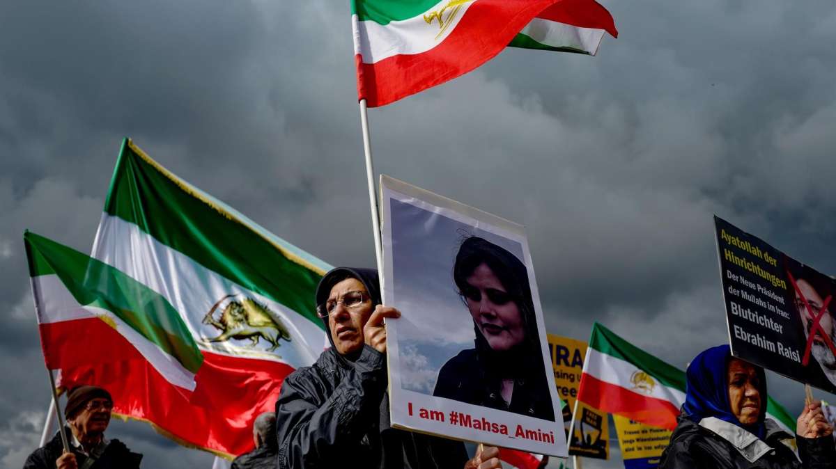 La 'revolución del velo': Irán quiere ser un país para mujeres