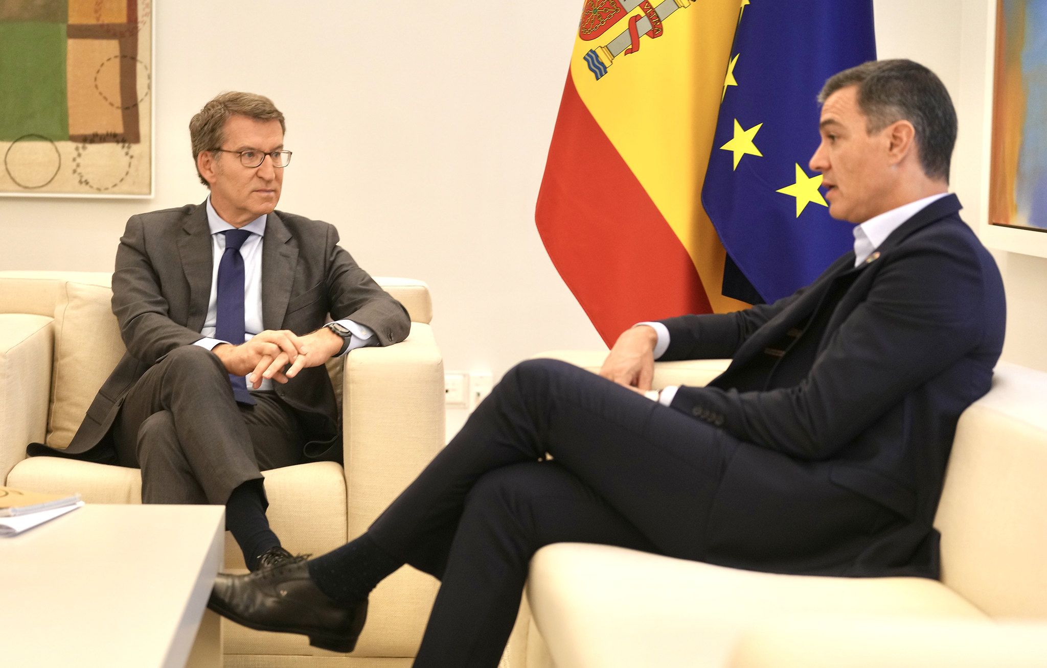 Reunión de Alberto Núñez Feijóo con Pedro Sánchez en La Moncloa