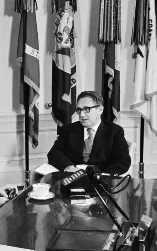 Los 100 años de Kissinger, un verdadero mito  con muchos claroscuros