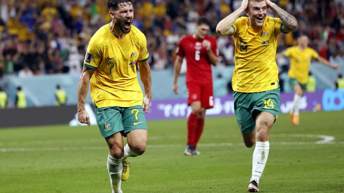 Australia se mete contra pronóstico en octavos tras ganar a Dinamarca (1-0)