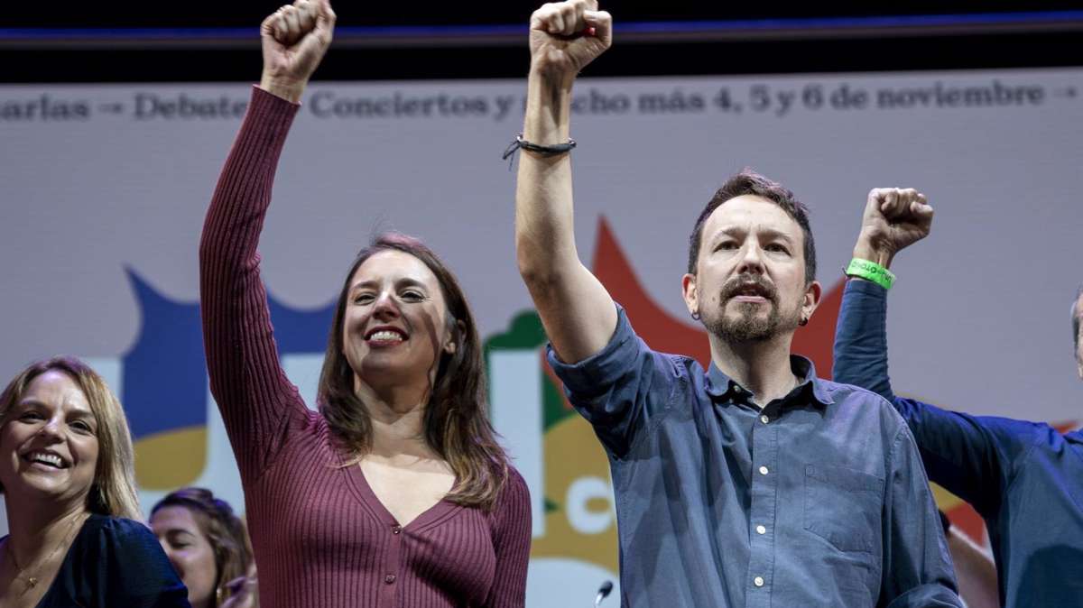 El exlíder de Podemos, Pablo Iglesias, y la ministra de Igualdad, Irene Montero, en el acto de la 'Uni de otoño' en el Teatro Coliseum