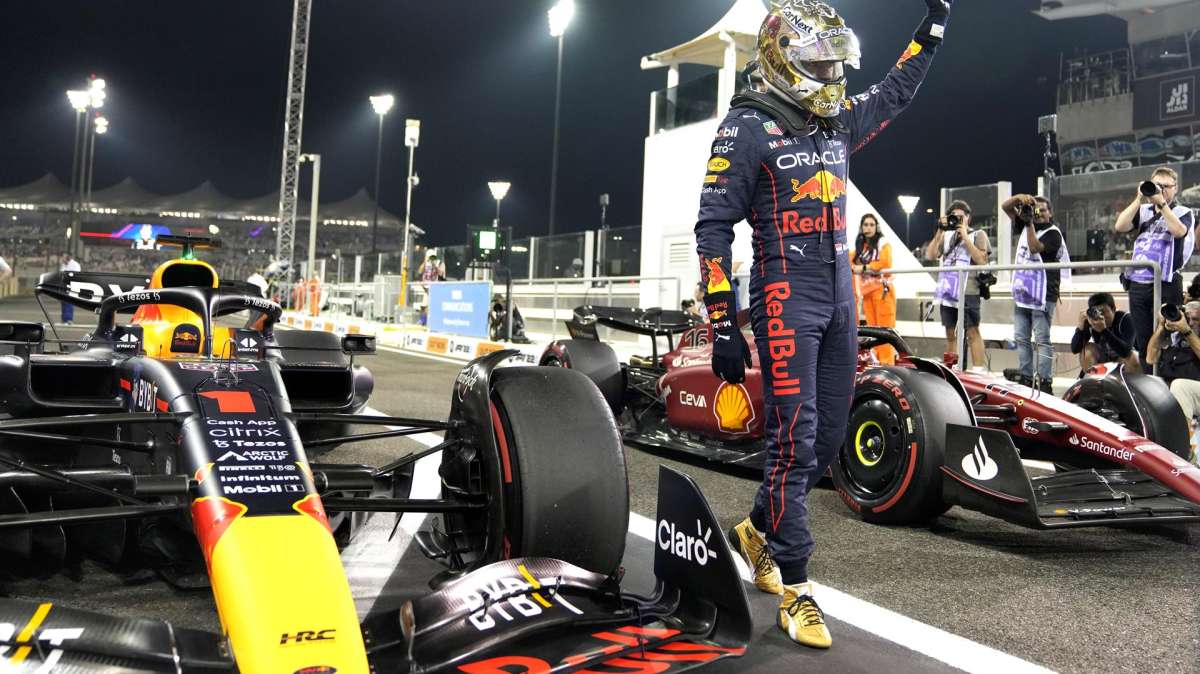 Verstappen cierra con pole la última carrera del año