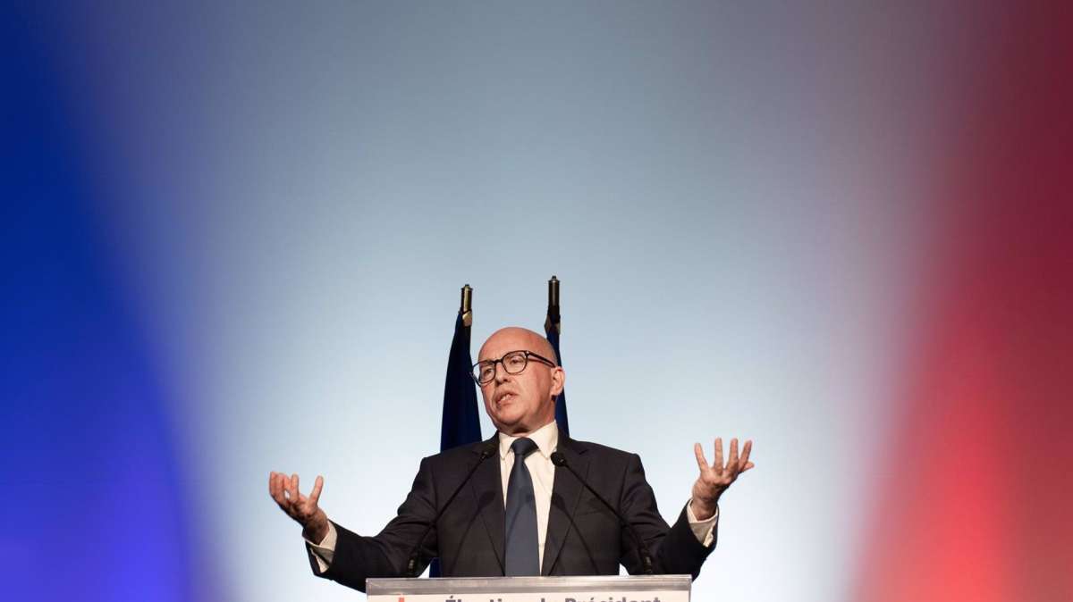 Los conservadores franceses se acercan a la ultraderecha con la elección del diputado Éric Ciotti como su nuevo líder