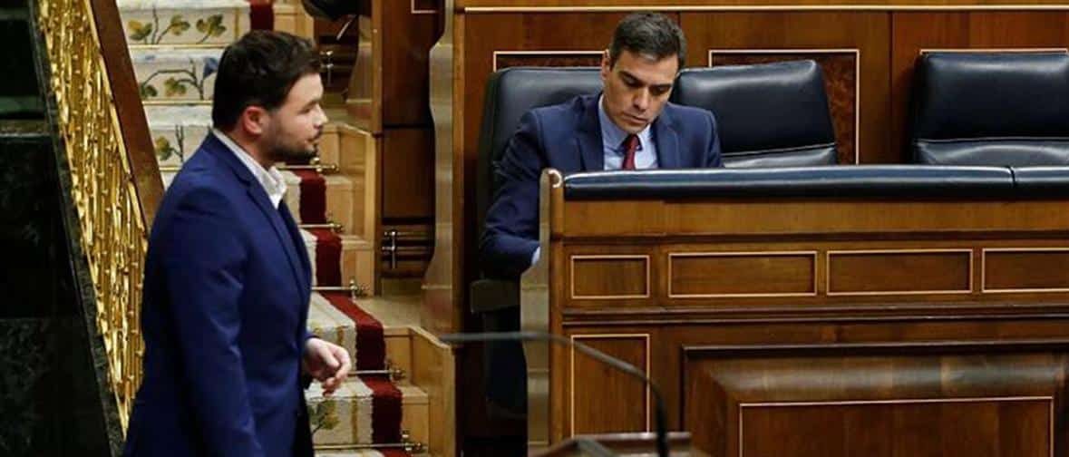 Gabriel Rufián y Pedro Sánchez en el Congreso