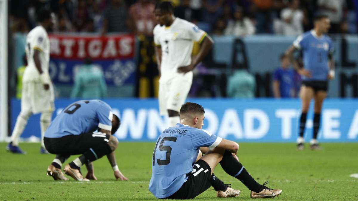 Uruguay se queda ante Ghana a un gol de los octavos por la remontada surcoreana (0-2)