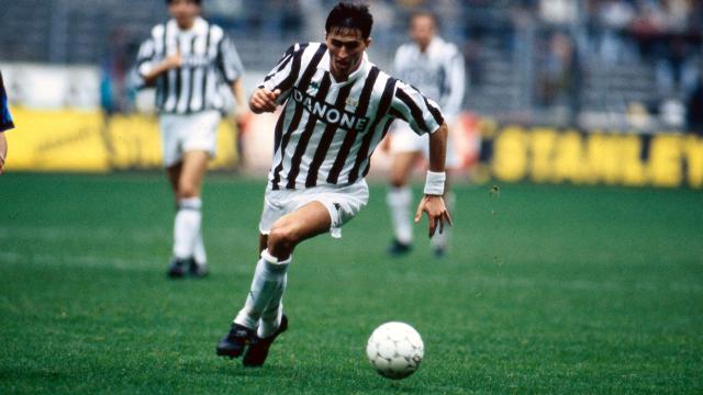 Dino Baggio, en un partido de la Juventus.