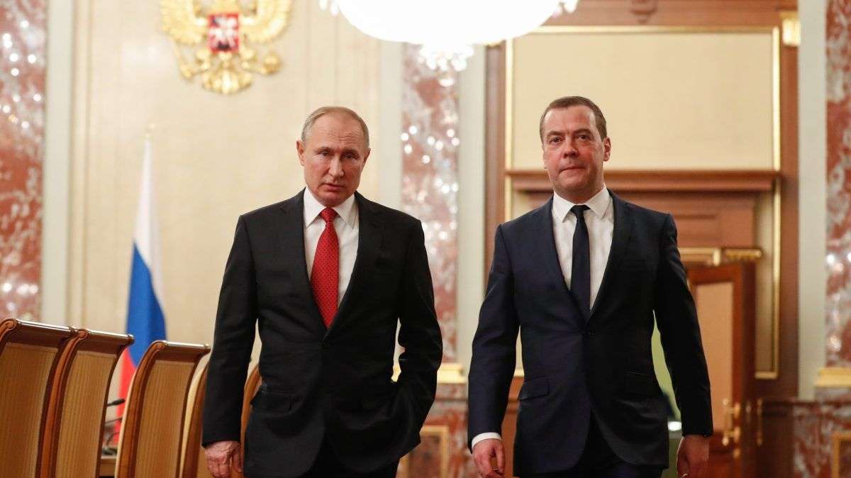 Medvédev asegura que "si Ucrania intenta recuperar Crimea, Rusia usará armas nucleares"