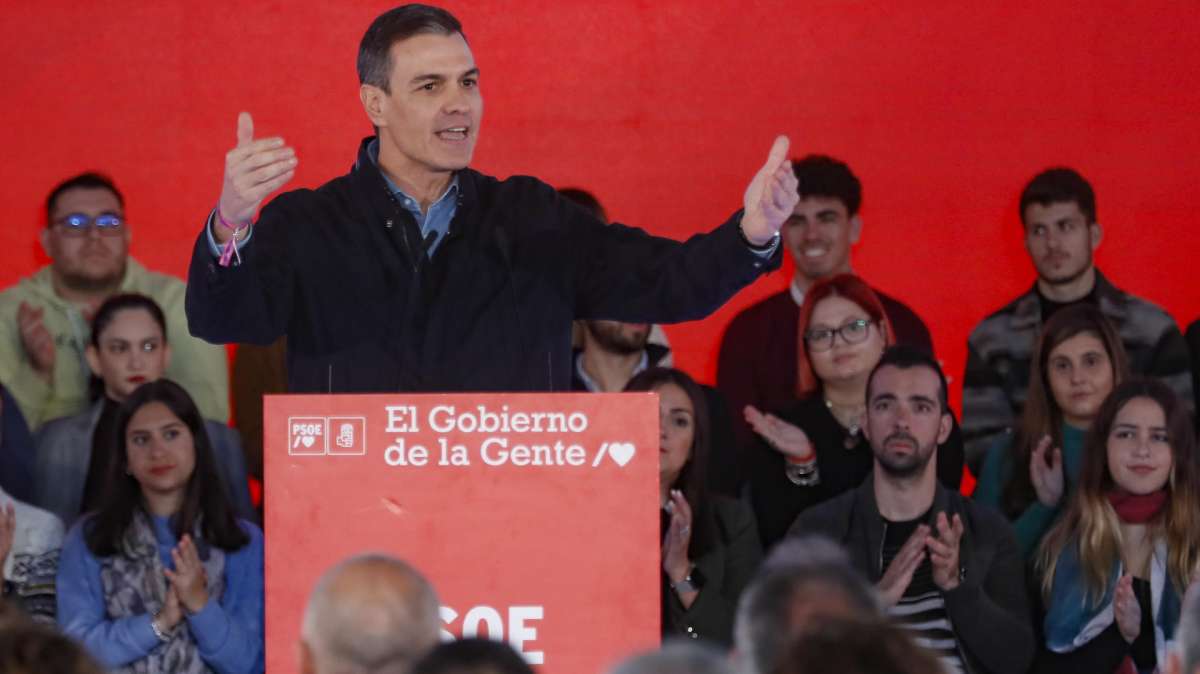 Sánchez defiende el voto socialista para dignificar la mayoría social