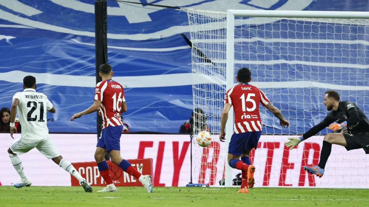 El Real Madrid finiquita la temporada del Atlético y reserva su plaza en semifinales (3-1)