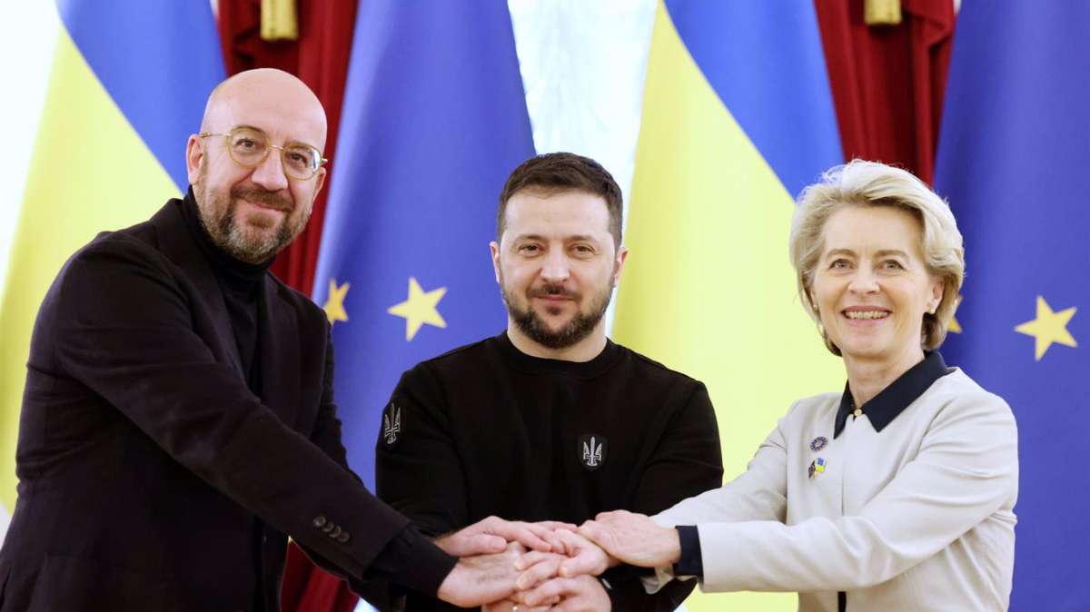 La UE reconoce los esfuerzos de Ucrania en su camino a la adhesión, pero evita poner fecha a las negociaciones