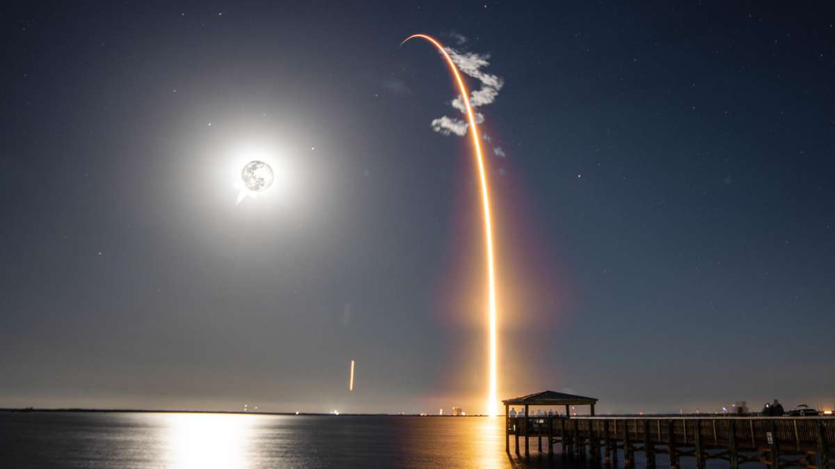 Fotografía cedida por SPACEX del lanzamiento del Amazonas Nexus, el nuevo satélite de la operadora española Hispasat, hoy, en Cabo Cañaveral, Florida