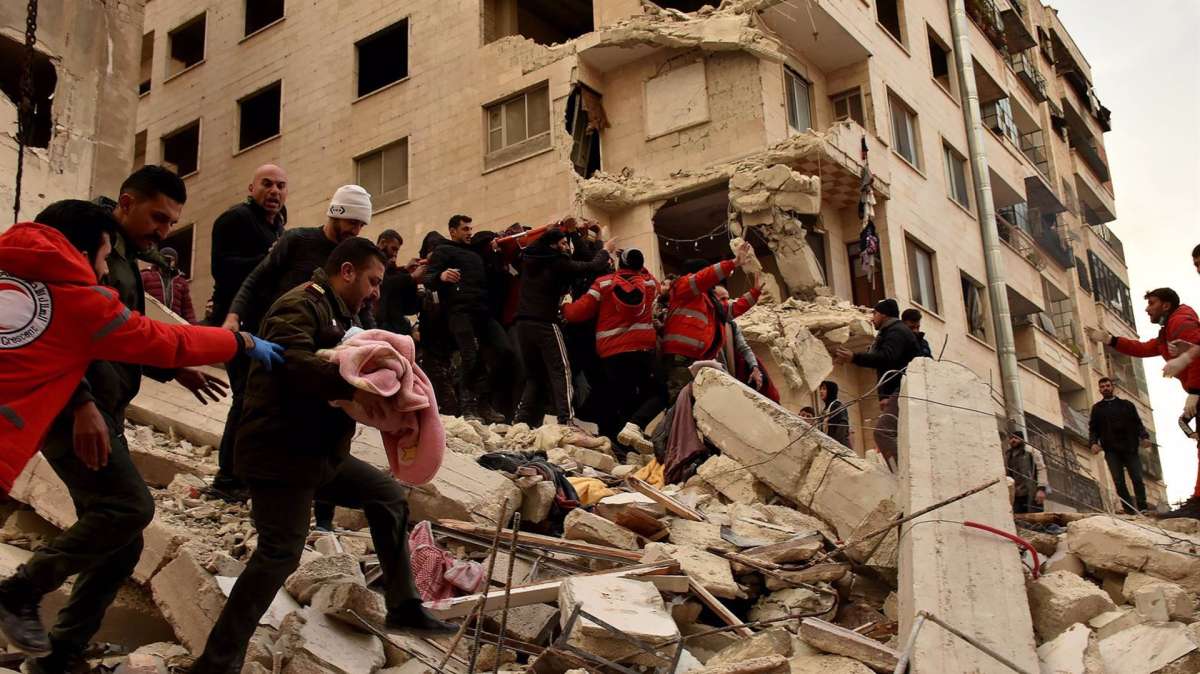 Labores de rescate en Hama, Siria.