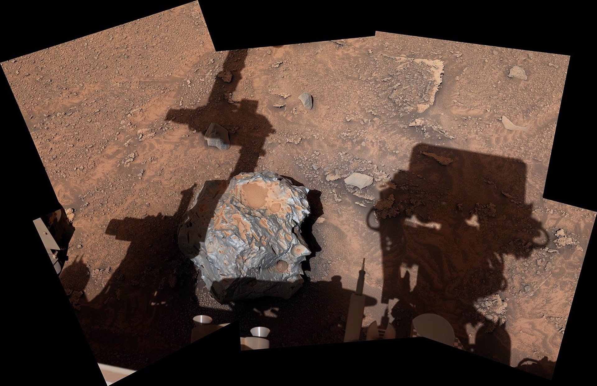 Meteorito metálico en Marte.