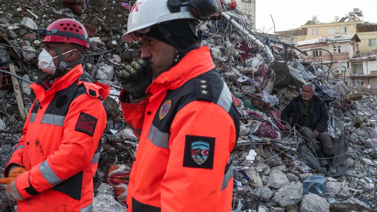 Epidemias, el nuevo riesgo al que se enfrentan los supervivientes al terremoto: "Ya hay sarna"