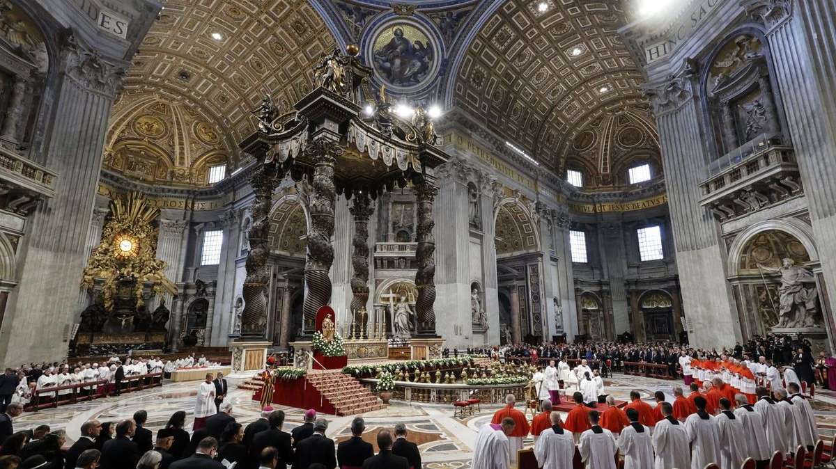 El Papa durante la ceremonia del nombramiento de 20 nuevos cardenales.