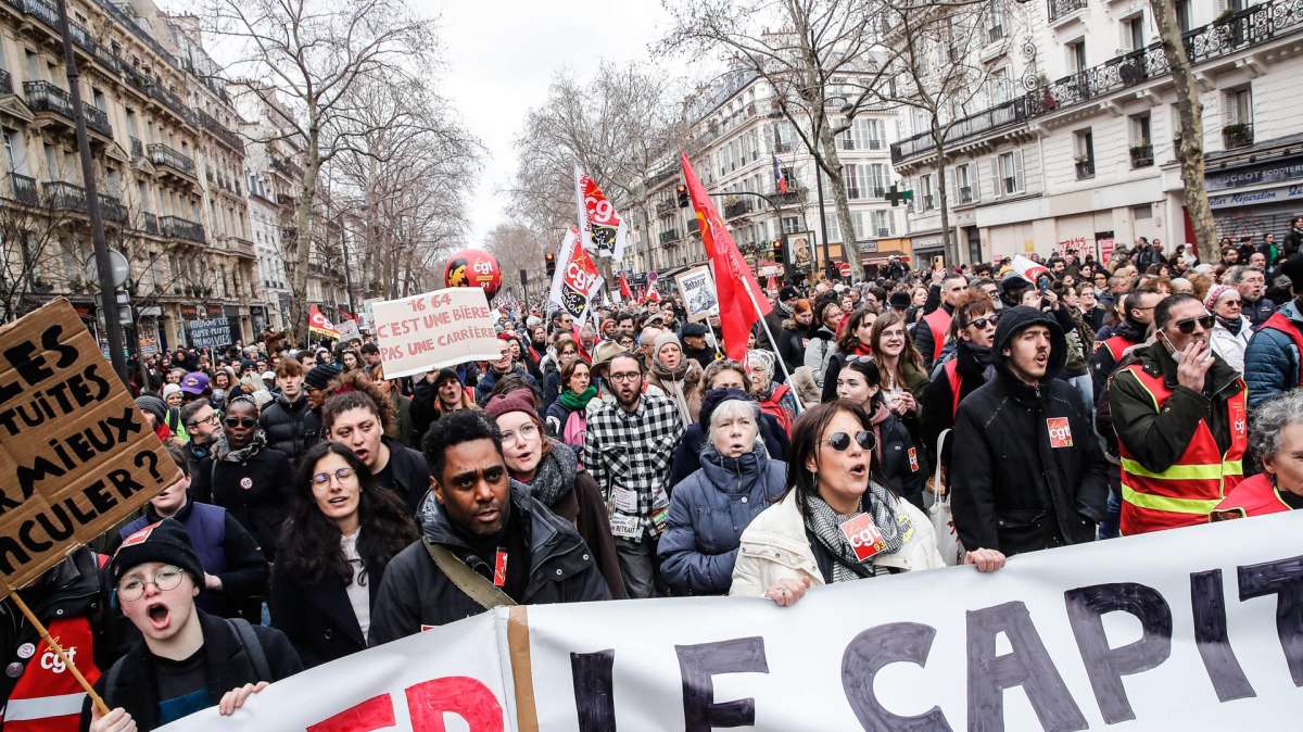 Un millón de personas protestan contra la reforma de las pensiones de Macron