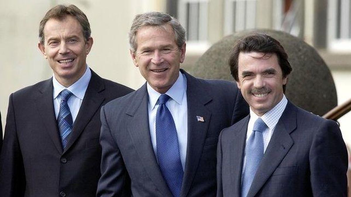 Tony Blair, George Bush y José María Aznar en Las Azores.