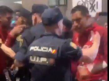 Incidente entre la selección peruana y la Policía española