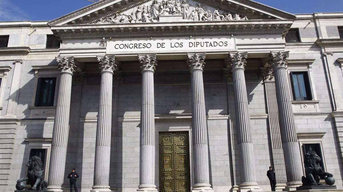 Puerta principal del Congreso de los Diputados.