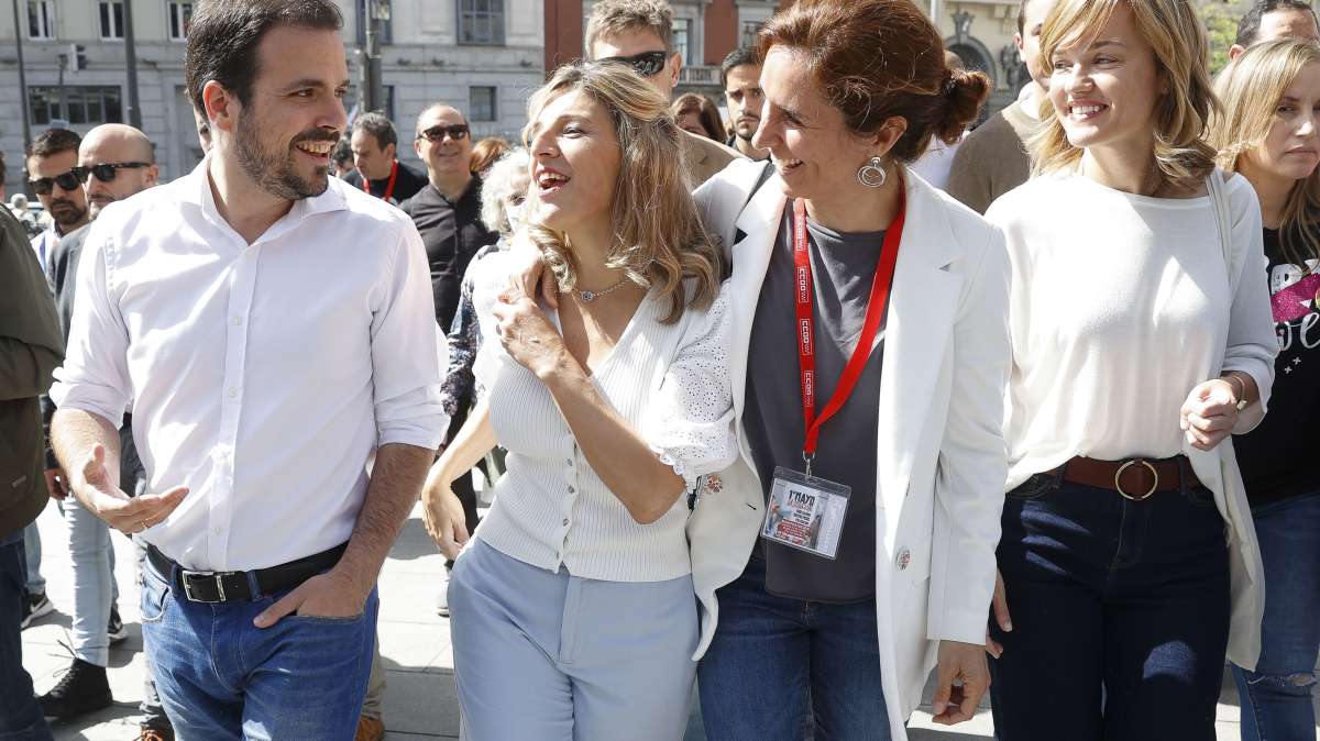 Los ministros Garzón, Díaz y Alegría, con Mónica García el pasado 1 de mayo.