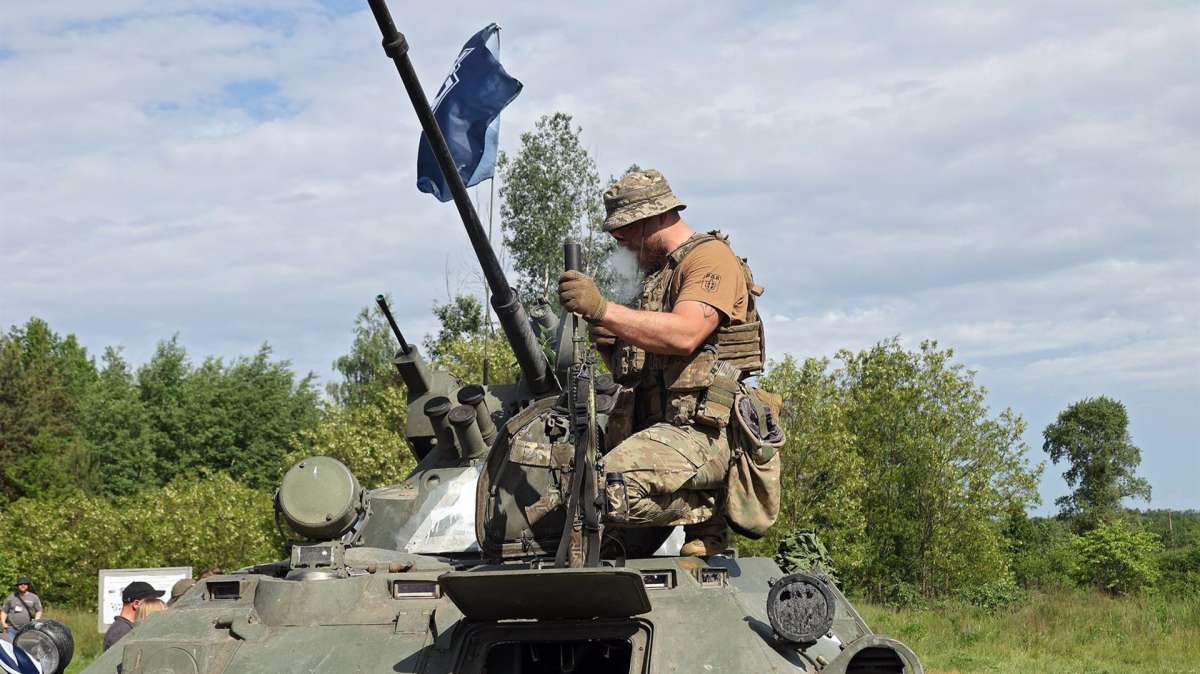 Milicianos que reivindican el ataque en el territorio ruso de Belgorod.
