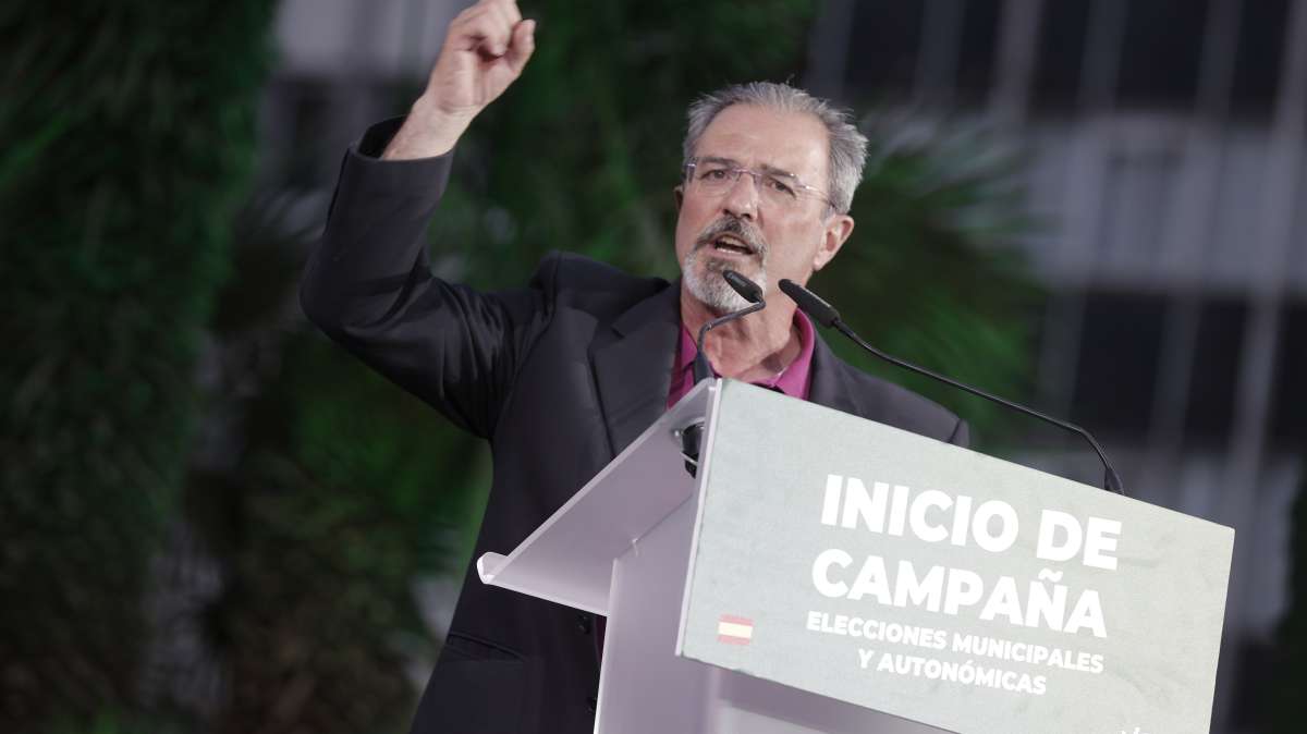 El candidato de VOX a la presidencia de la Generalitat, Carlos Flores, durante un acto electoral en Valencia.