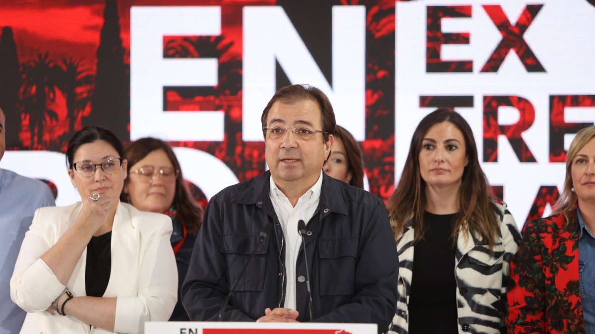 Fernández Vara aplaza su marcha hasta después de las elecciones generales