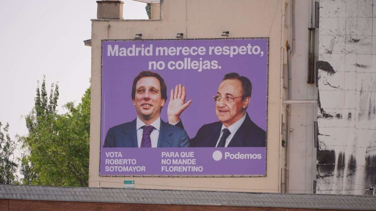 La nueva lona de Podemos.