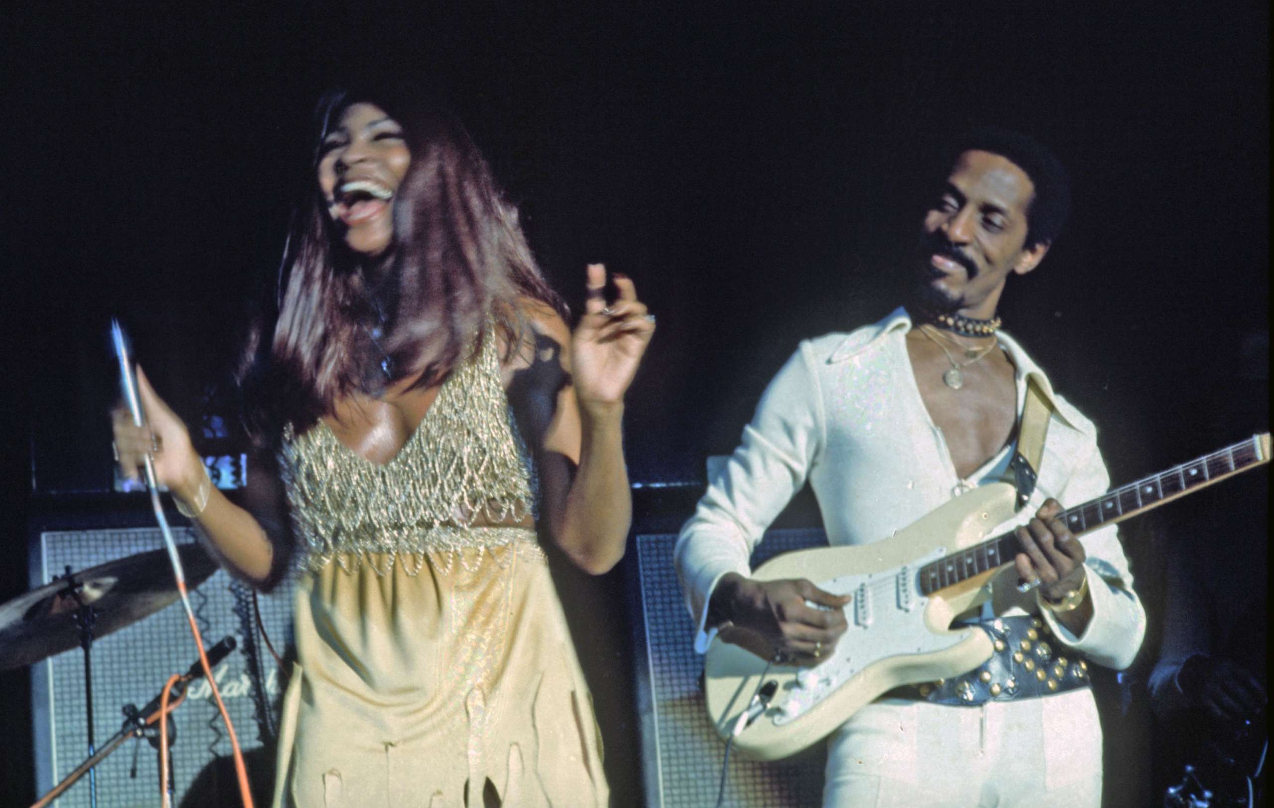 Tina e Ike Turner durante un concierto en Hamburgo en 1972.