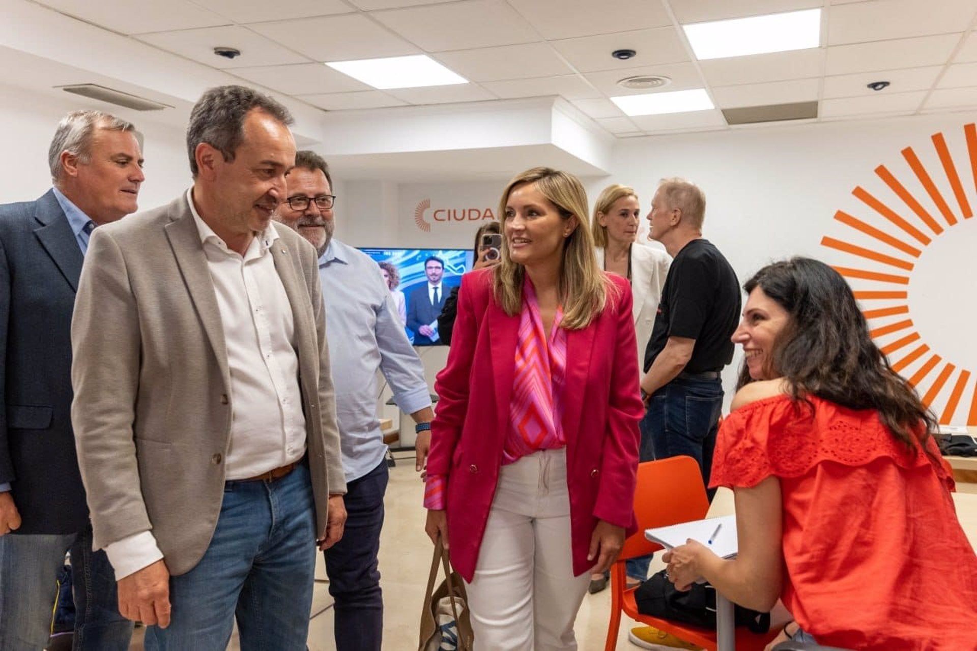 La portavoz nacional de CS y candidata al Govern, Patricia Guasp, en su llegada a la sede de CS Baleares para el seguimiento de la noche electoral.