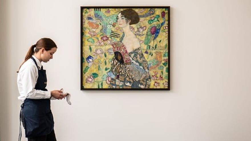 Dama con abanico, de Klimt