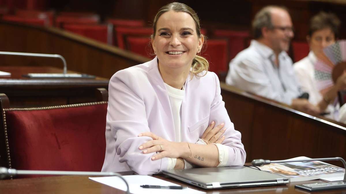 Marga Prohens, nueva presidenta de Baleares gracias a la abstención de Vox