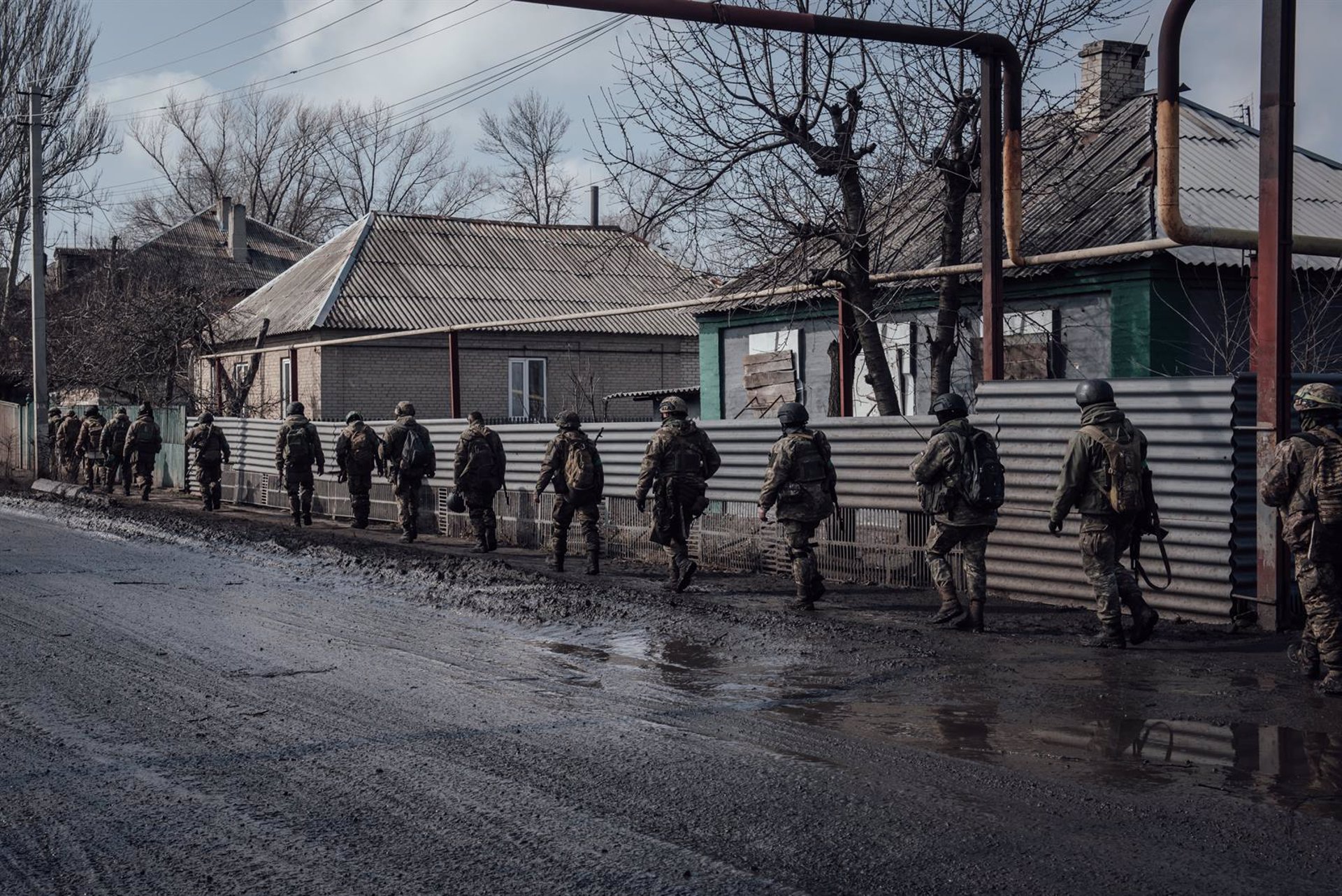 Ucrania Imagen de archivo de soldados ucranianos en Bajmut.
