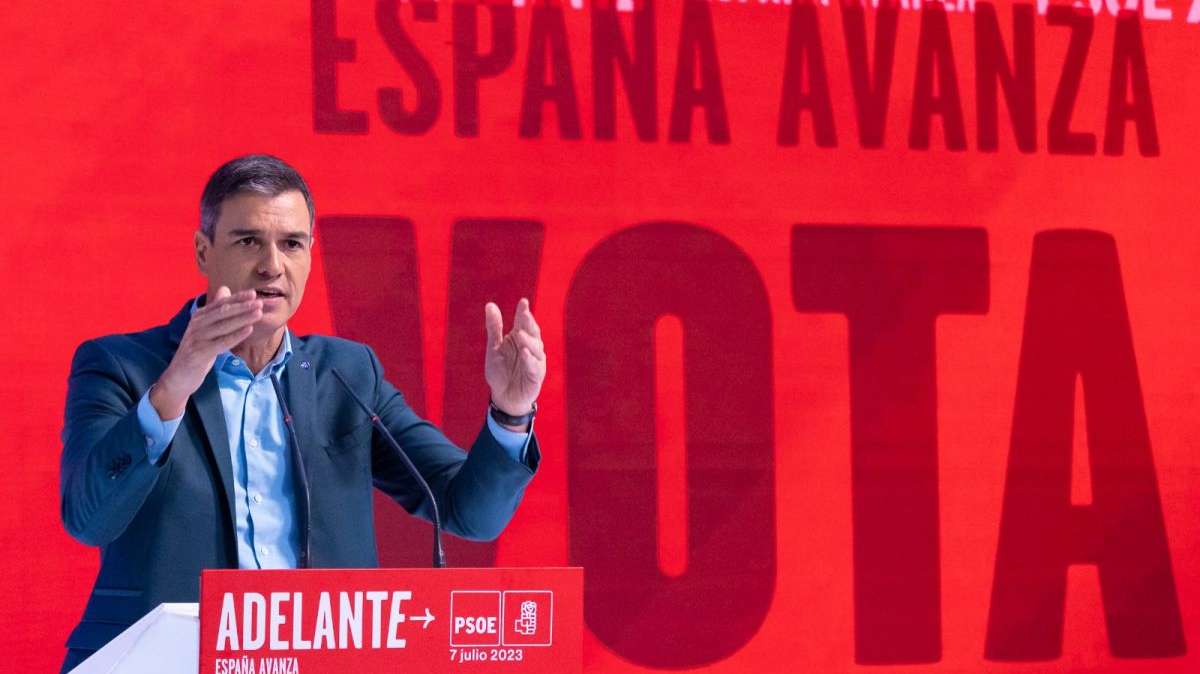El PSOE lleva en su programa “constitucionalizar” la descentralización del Estado aunque afirma que la propuesta de Urkullu no es la suya