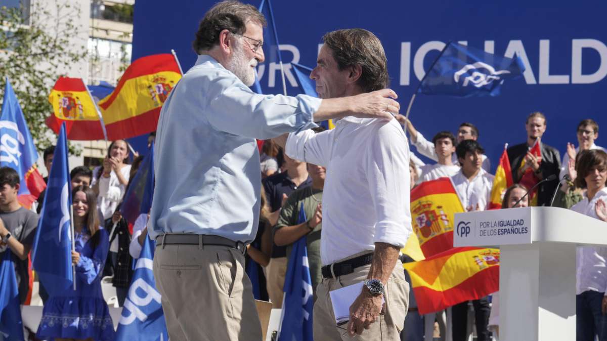 Aznar tilda de "infamia" la amnistía y Rajoy dice que supondría "el paso a un régimen"