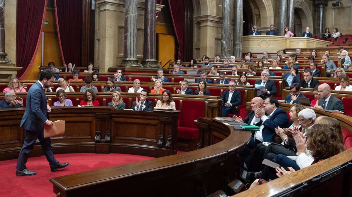 El presidente de la Generalitat de Catalunya, Pere Aragonès tras intervenir durante el tercer Debate de Política General de la legislatura, en el Parlament de Cataluña.