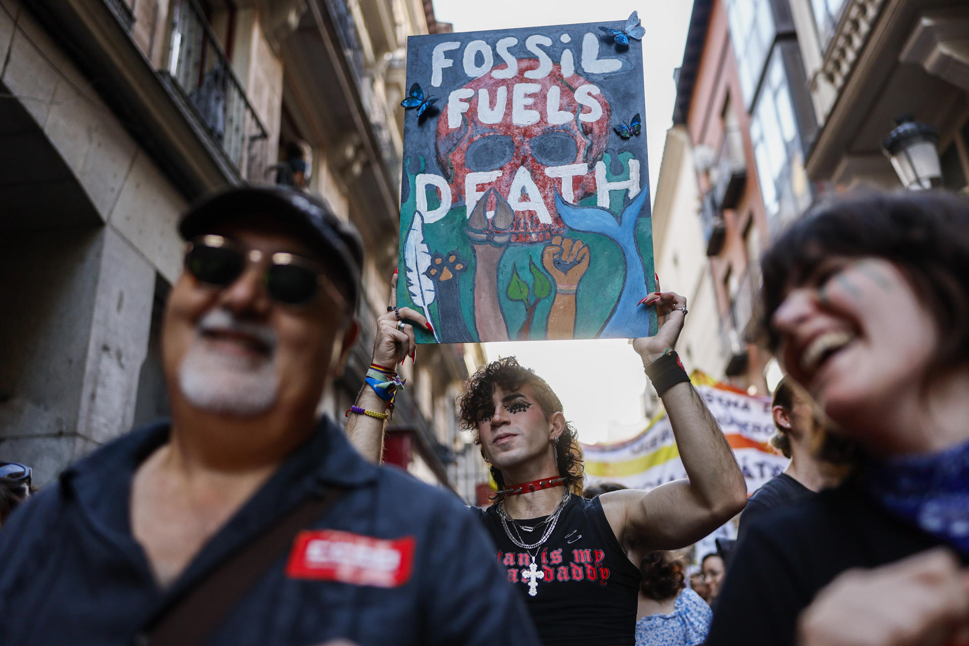 Alianza por el Clima, Fridays for Future-Juventud por el Clima y otras organizaciones medioambientales participan en una manifestación para exigir el fin de los combustibles fósiles de forma rápida, justa y definitiva el pasado viernes en Madrid.