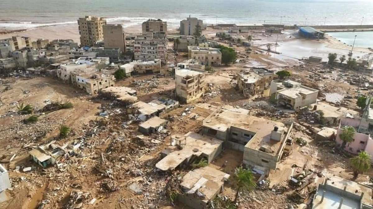 Vista aérea de la ciudad de Derna (Libia), tras el paso del ciclón Daniel.