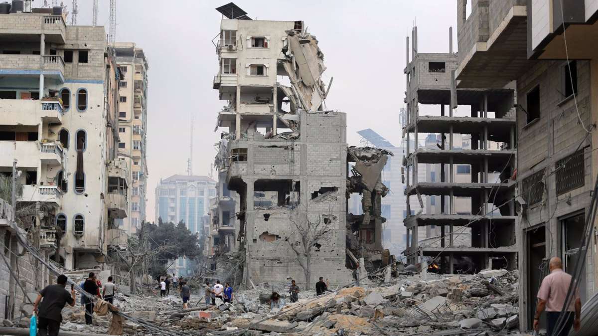 Edificios dañados tras los bombardeos de Israel contra la Franja de Gaza.
