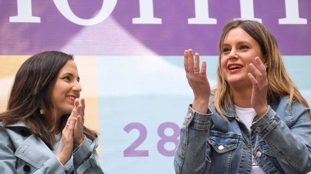 La secretaria general de Podemos, Ione Belarra, y la última candidata de Podemos, IU y Alianza Verde a la Presidencia de la Comunidad de Madrid, Alejandra Jacinto.